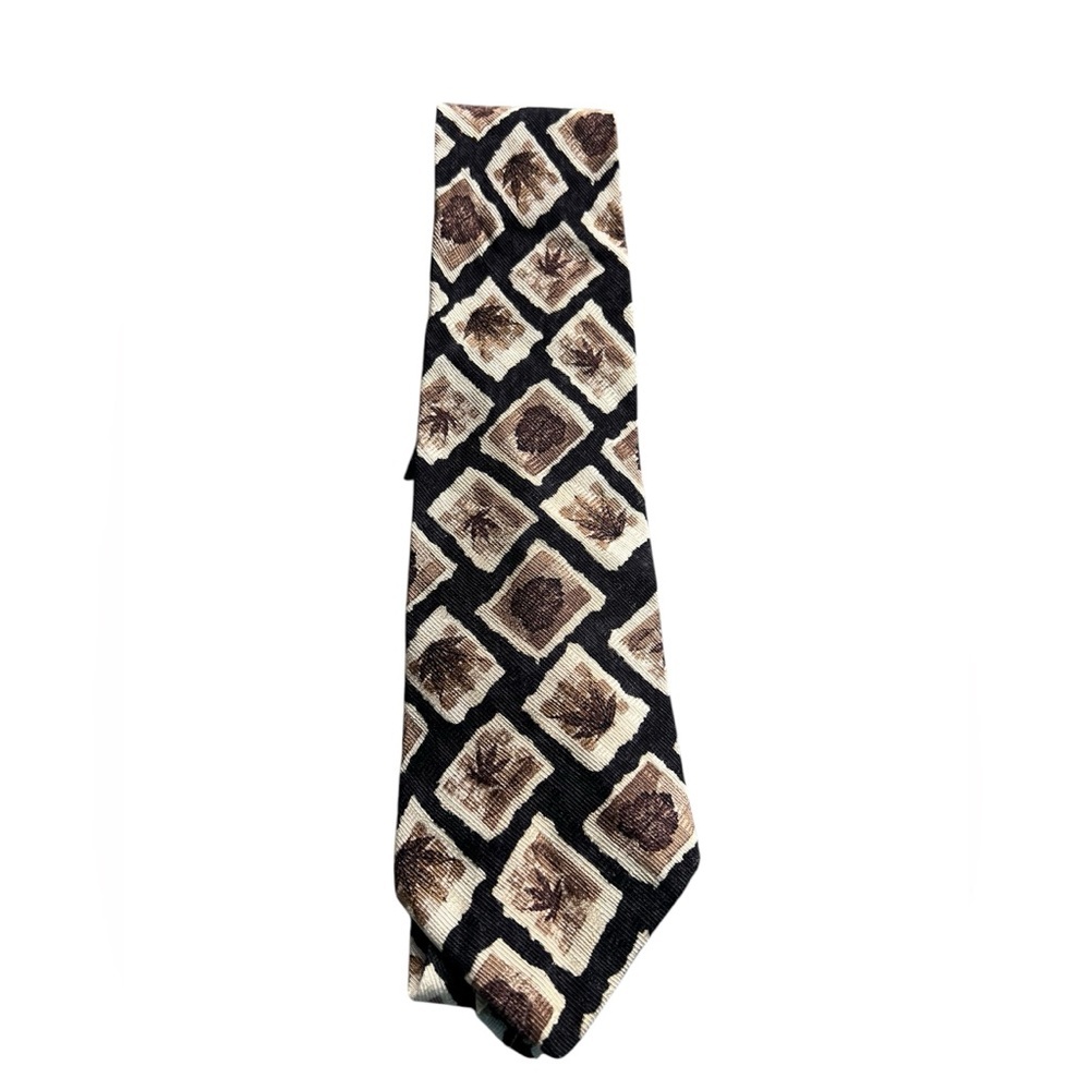 Bugatti Italian silk Geometric Patterned Tie